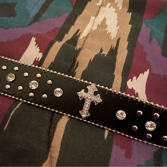 Black Cross Rhinestone Belt - Picture 9 of 10